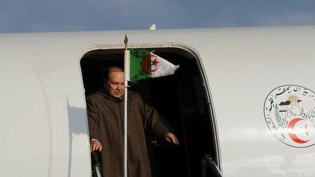 هواپیمای بوتفلیقه در فرودگاه الجزایر بر زمین نشست