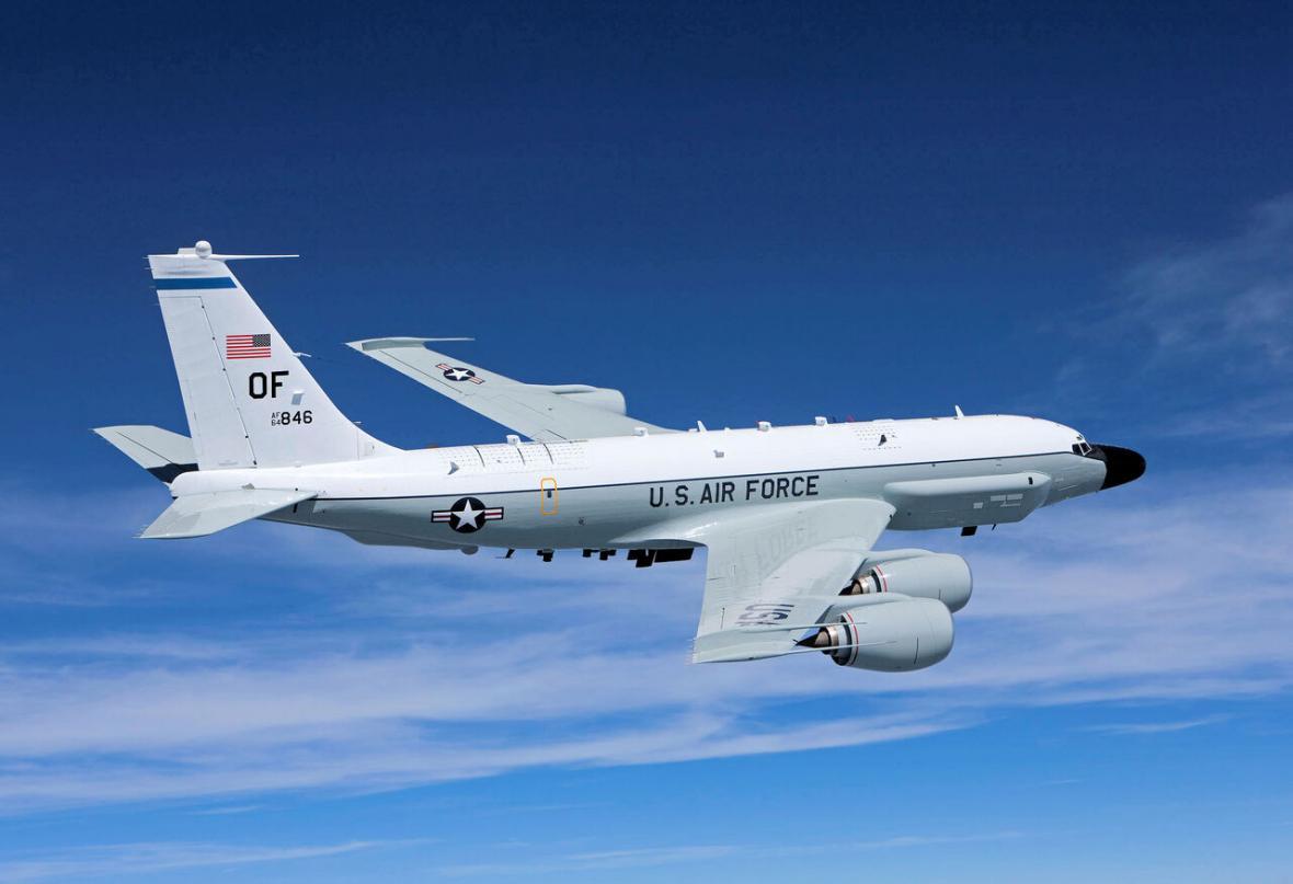 خبرنگاران هواپیمای جاسوسی آمریکا بر فراز شبه جزیره کره پرواز کرد