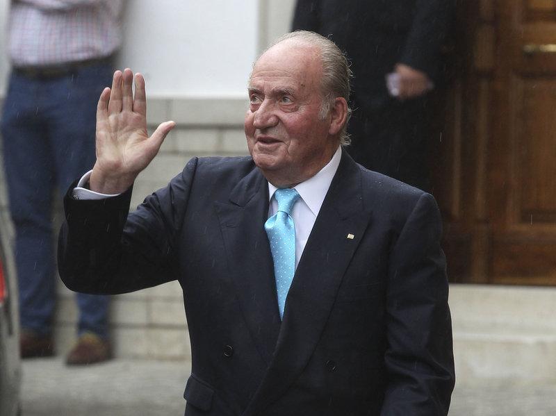 پادشاه سابق اسپانیا به تبعید خودخواسته می رود