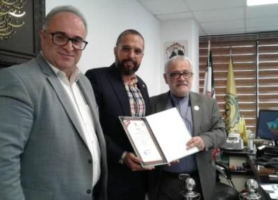 تجلیل رئیس اتاق اصناف شهرستان بابل ازعباس اصغرنیا عضوهیات مدیره اتحادیه چوبفروشان